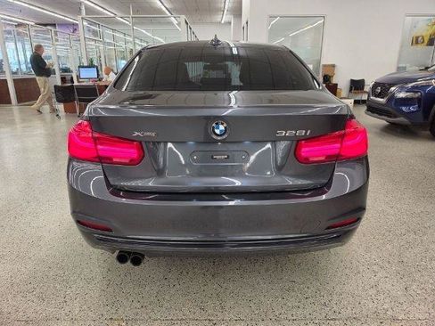 Used 2016 BMW 328i xDrive Sedan AWD/4WD image 6