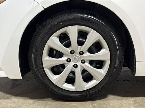 Used 2024 Toyota Corolla LE FWD image 26