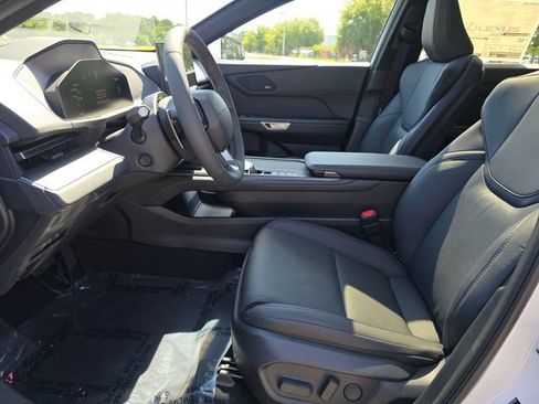 New 2026 Lexus ES 350h w/ Cold Area Package FWD image 22