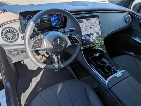 New 2026 Mercedes-Benz EQE 320+ SUV image 3