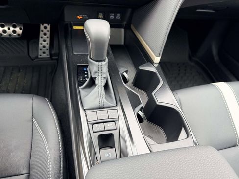 New 2026 Toyota Camry SE image 6