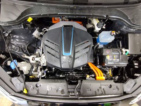 Certified 2023 Hyundai Kona Limited w/ Cargo Package image 8