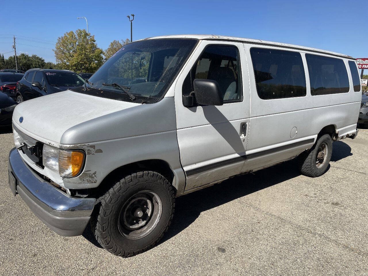 Used 1996 Ford E-350 and Econoline 350 XLT RWD image 4