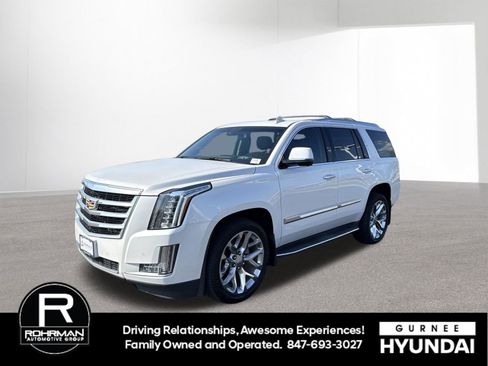Used 2016 Cadillac Escalade Luxury image 1