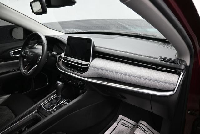 Used 2022 Jeep Compass Latitude AWD/4WD image 9