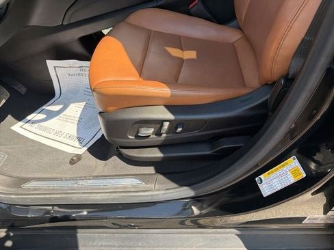 Certified 2023 Cadillac XT5 Premium Luxury AWD/4WD image 10