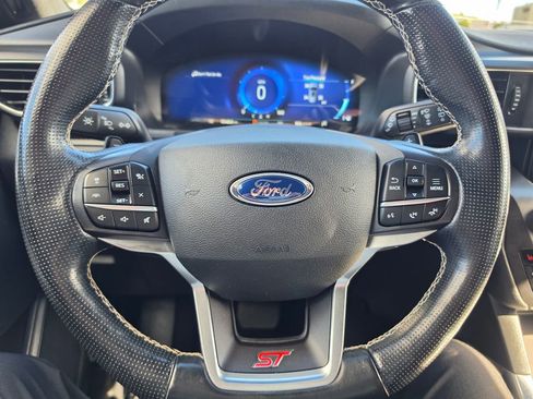 Used 2020 Ford Explorer ST w/ ST Street Pack image 23