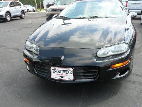 Used 2002 Chevrolet Camaro LT w/ Performance Handling Pkg RWD image 2