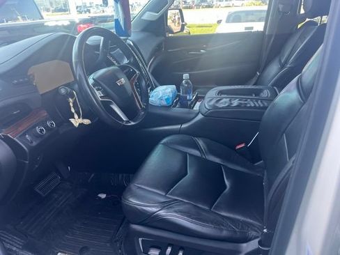 Used 2015 Cadillac Escalade Premium AWD/4WD image 16