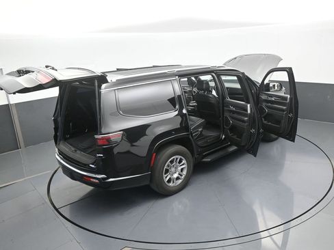 Used 2024 Jeep Wagoneer 2WD image 63