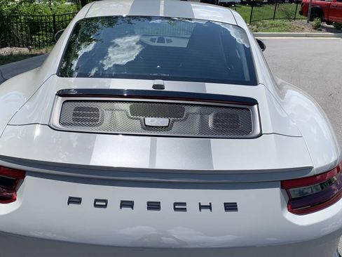 Used 2018 Porsche 911 GT3 RWD image 95