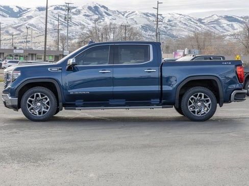 Certified 2022 GMC Sierra 1500 SLT w/ SLT Premium Plus Package image 3