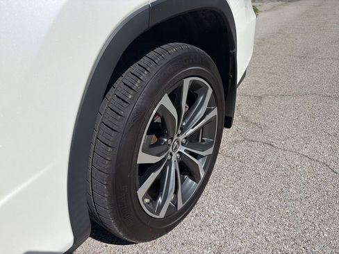 Used 2022 Lexus RX 350L Premium w/ Premium Package image 13