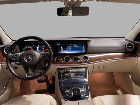 Used 2017 Mercedes-Benz E 300 4MATIC w/ Premium 1 Package image 39