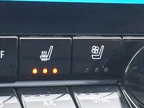 Used 2023 GMC Canyon AT4 w/ AT4 Premium Package image 25