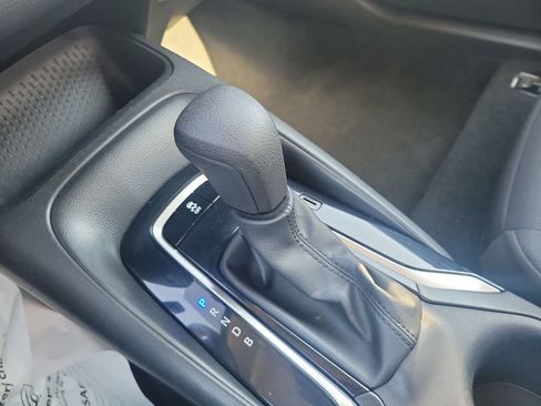 Used 2024 Toyota Corolla LE image 27