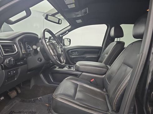 Used 2019 Nissan Titan SL w/ Midnight Edition image 22