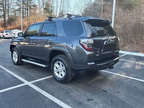 Used 2019 Toyota 4Runner SR5 image 3