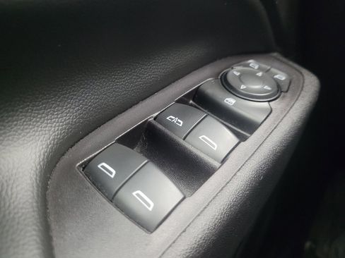 Used 2020 Chevrolet Equinox LT w/ Driver Convenience Package image 27