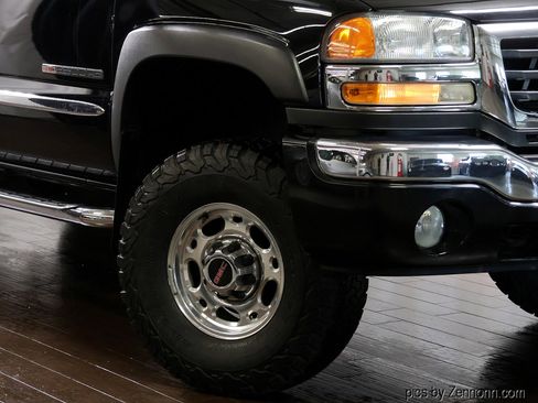 Used 2006 GMC Sierra 2500 SLE w/ Snow Plow Prep Package image 3