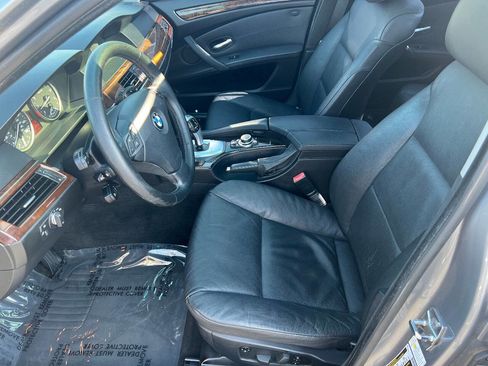 Used 2009 BMW 528i xDrive Sedan image 19