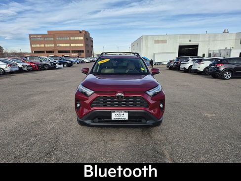 Used 2023 Toyota RAV4 XLE Premium image 3