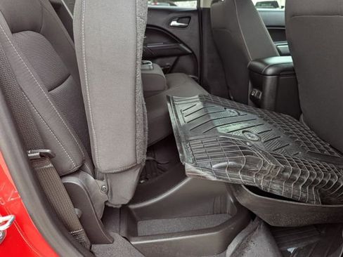 Certified 2019 Chevrolet Colorado LT w/ LT Convenience Package image 18