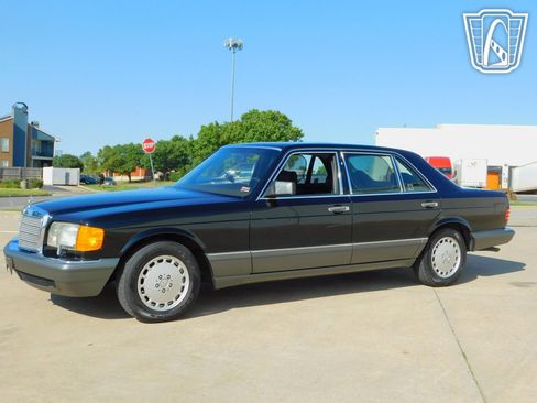 Used 1991 Mercedes-Benz 420 SEL image 3
