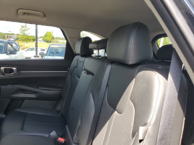 Certified 2025 Kia Sorento S AWD/4WD image 17