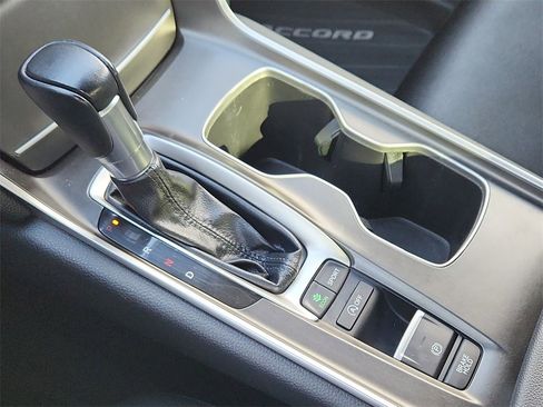 Used 2022 Honda Accord Sport image 17