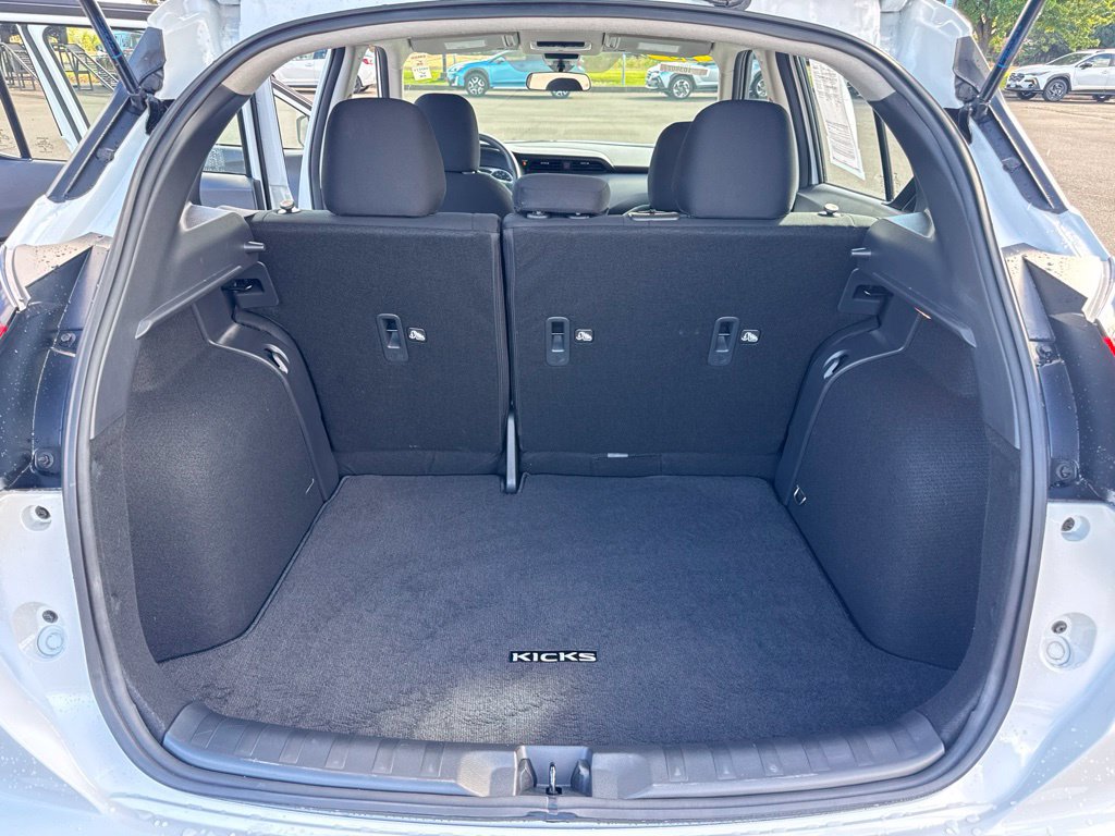 Used 2025 Nissan Kicks Play S FWD image 12