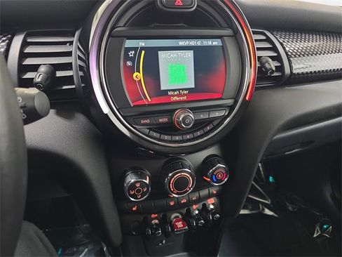 Used 2019 MINI Cooper S image 14