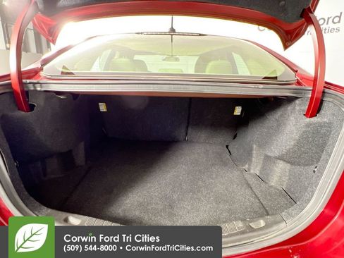 Used 2014 Ford Fusion SE FWD image 14
