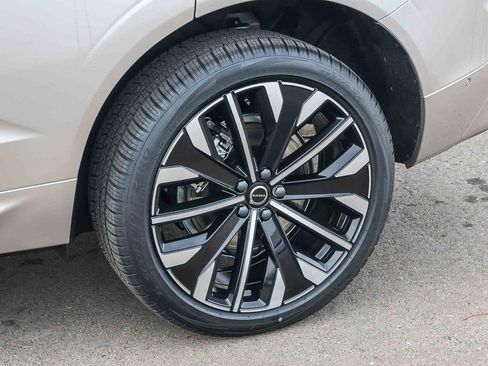 New 2026 Volvo XC60 T8 Ultra w/ Protection Package Premier image 10