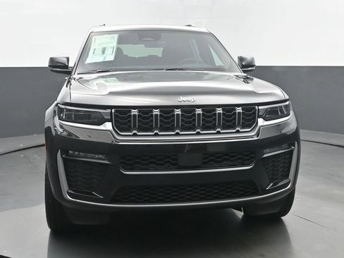 New 2026 Jeep Grand Cherokee L Limited AWD/4WD image 8