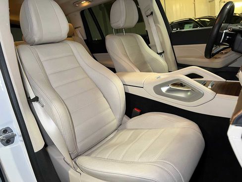 Certified 2024 Mercedes-Benz GLS 580 4MATIC image 13