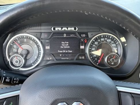 Used 2021 RAM 1500 Big Horn RWD image 10