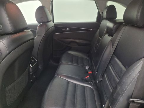 Used 2019 Kia Sorento EX FWD image 18