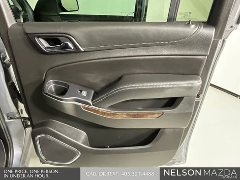 Used 2020 Chevrolet Suburban LT w/ Max Trailering Package RWD image 22