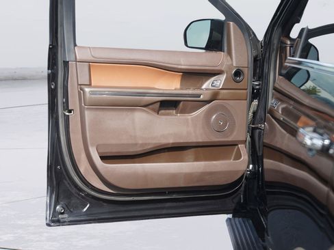 Used 2022 Ford Expedition Max King Ranch AWD/4WD image 33