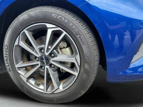Used 2023 Kia Forte LXS FWD image 7