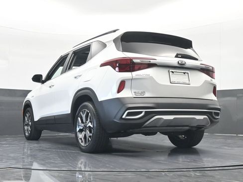 Used 2021 Kia Seltos EX image 57