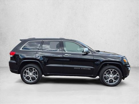 Used 2020 Jeep Grand Cherokee Overland AWD/4WD image 4