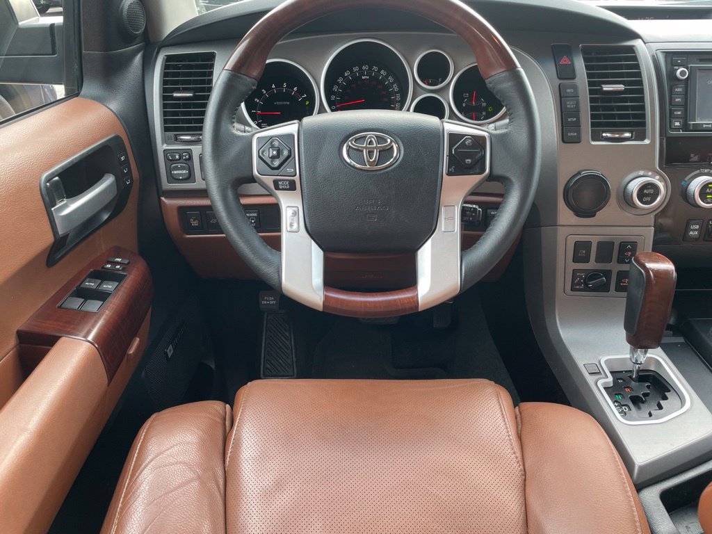 Used 2017 Toyota Sequoia Platinum RWD image 20