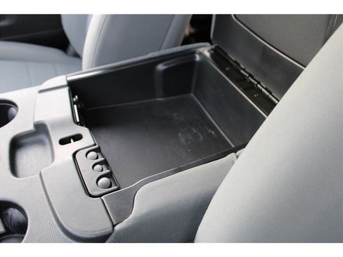 Used 2017 RAM 2500 Tradesman w/ Chrome Appearance Group image 29