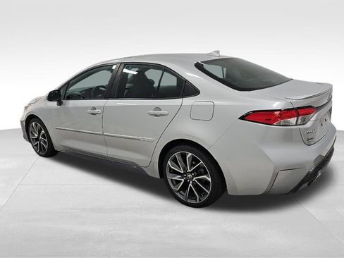 Used 2021 Toyota Corolla SE w/ SE Premium Package image 7