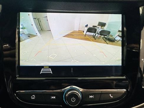 Used 2019 Chevrolet Trax LT w/ LT Convenience Package image 26