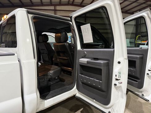 Used 2014 Ford F250 Lariat w/ Lariat Ultimate Package AWD/4WD image 21
