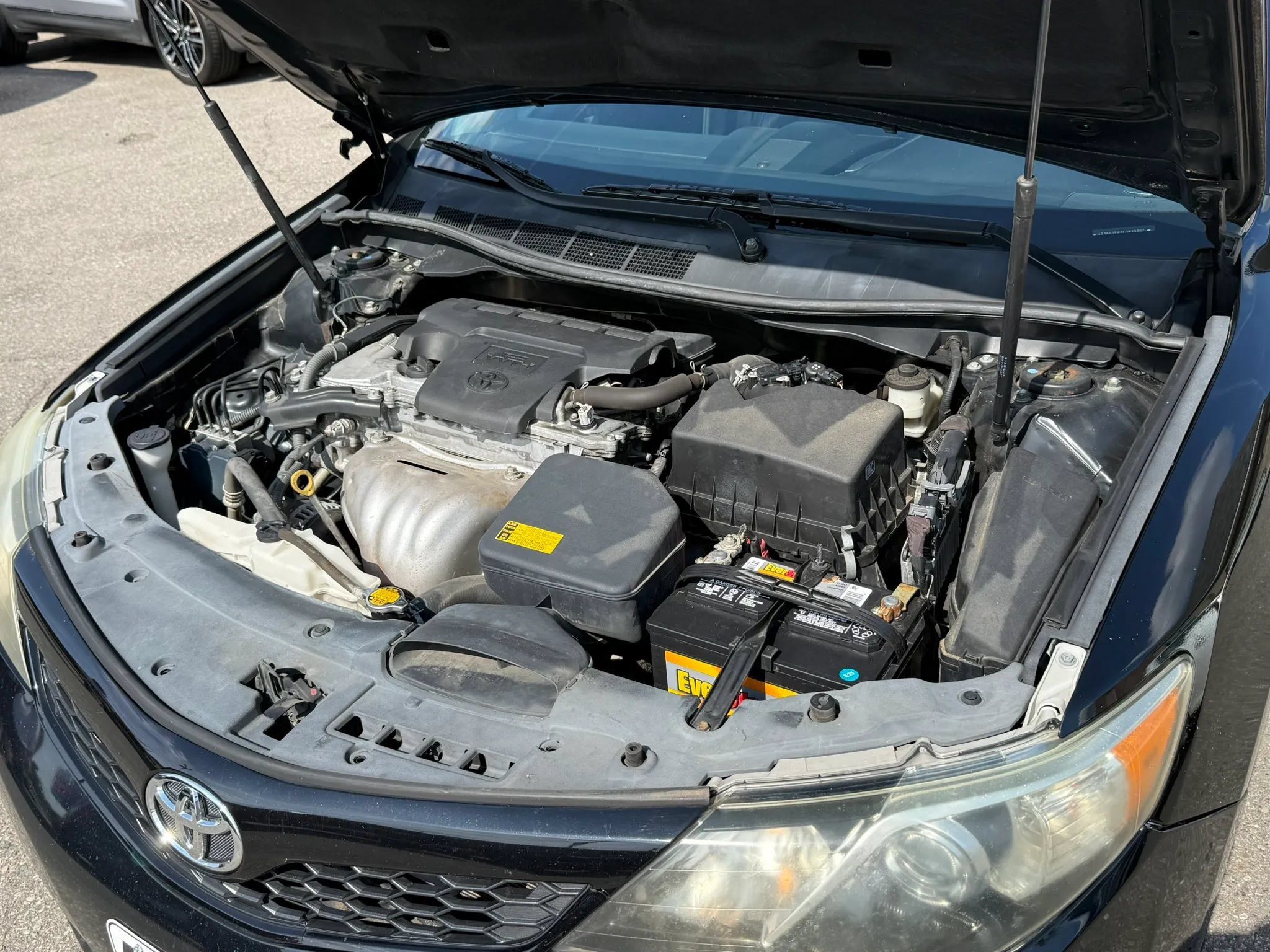 Used 2014 Toyota Camry SE FWD image 29