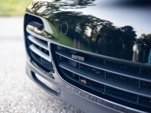 Used 2011 Porsche 911 Turbo S image 46